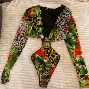 🌴 Tropical, long-sleeved Body-suit -Size M